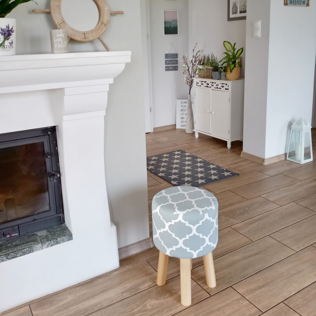 Grey round pouffe, wooden stool, white Moroccan clover pattern - Lily Pouf image 2